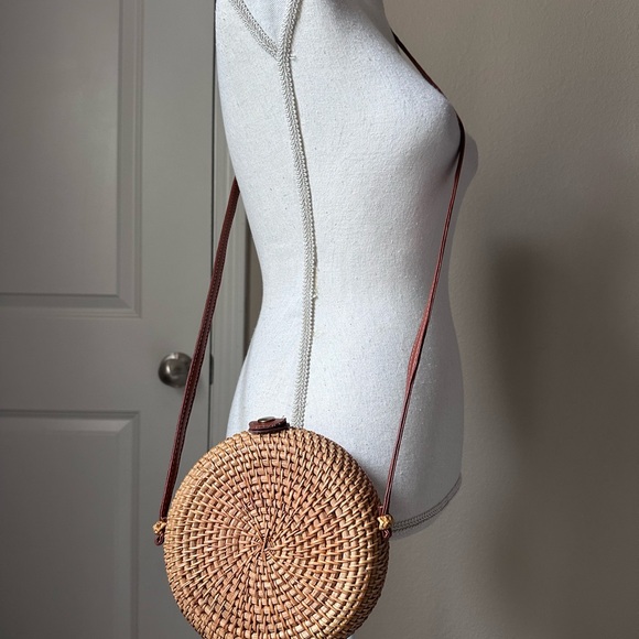 summer & rose Handbags - summer & rose Round Woven Crossbody